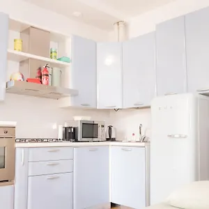 https://villa-casa-alura.italymilanhotels.net